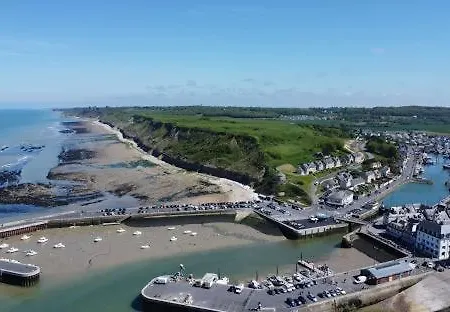 Maison Fleurie Aux Volets Bleus Port-en-Bessin-Huppain